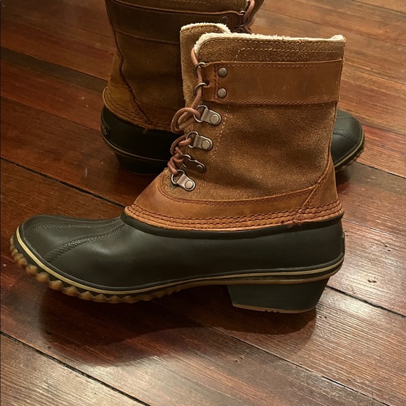 Sorel Winter Boots size 9 - Picture 5 of 9